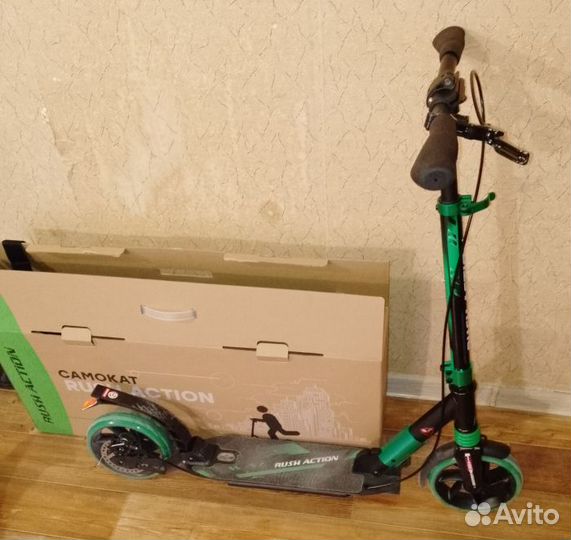 Продам детские самокаты