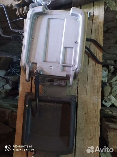 Подлокотник Land Rover Evogue