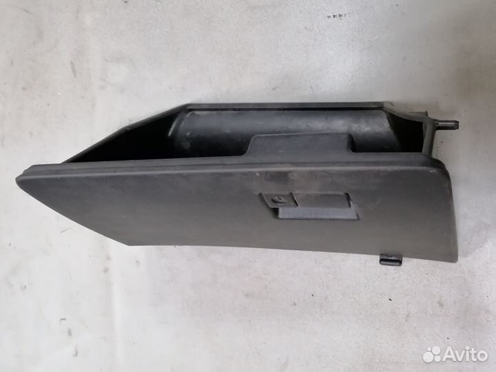 Бардачок пассажирский Toyota Corona ST190 1992-96