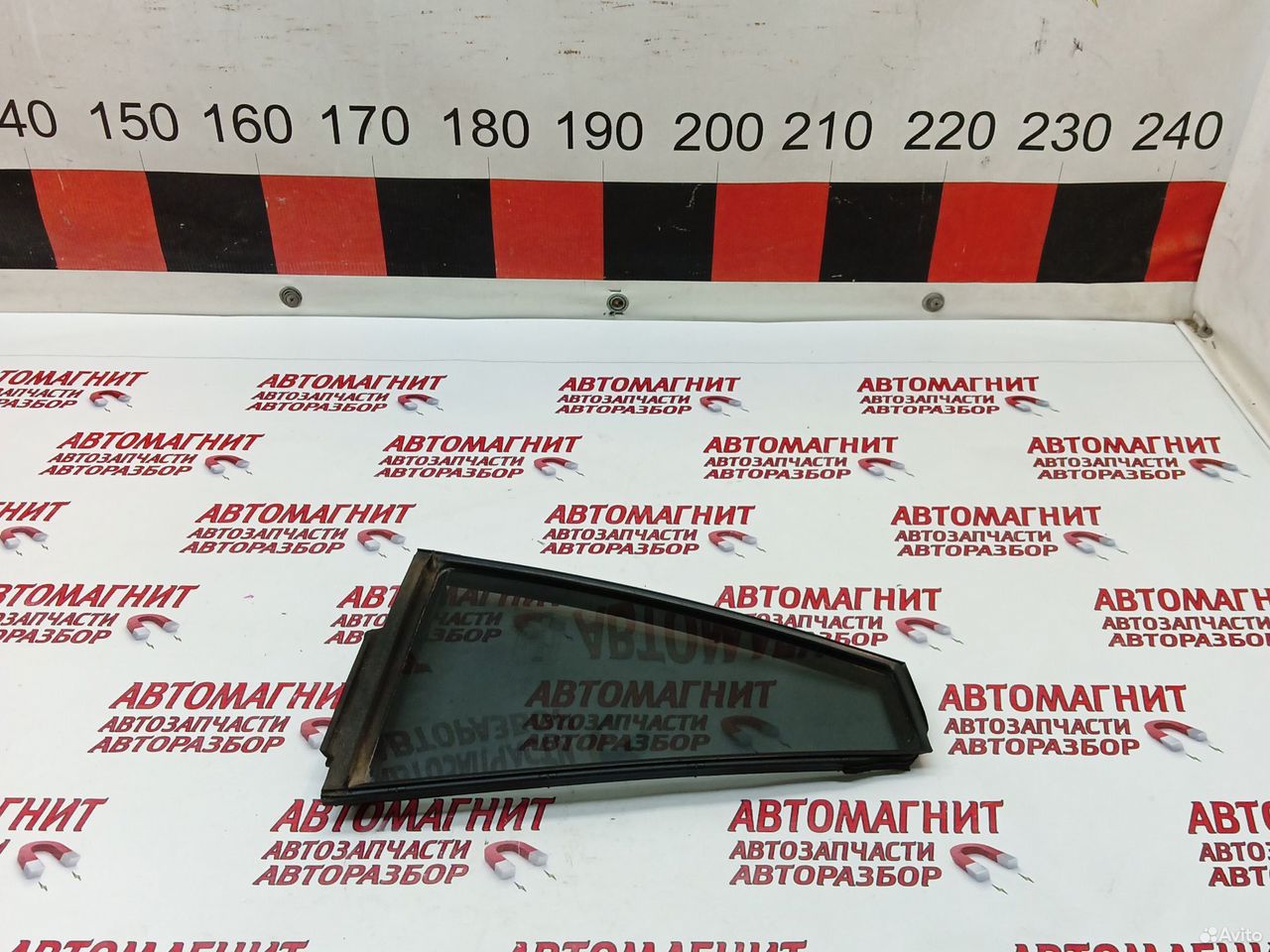 Форточка задняя правая Тойота Рав 4 ха40