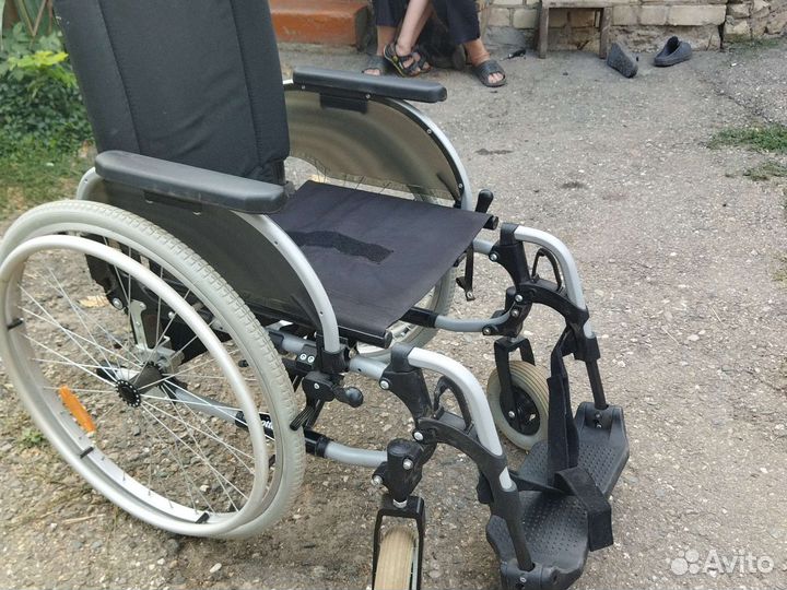 Коляска инвалидная