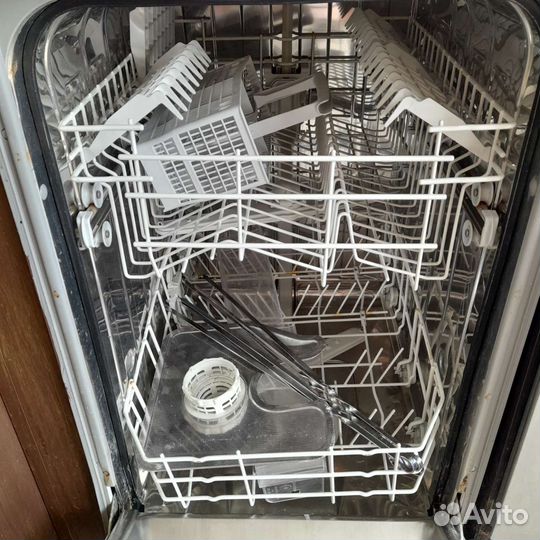 Посудомоечная машина whirlpool