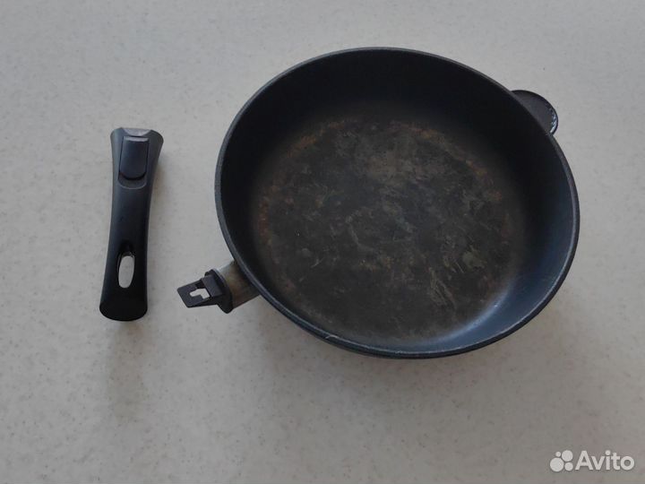 Сковорода 28 см со съёмной ручкой