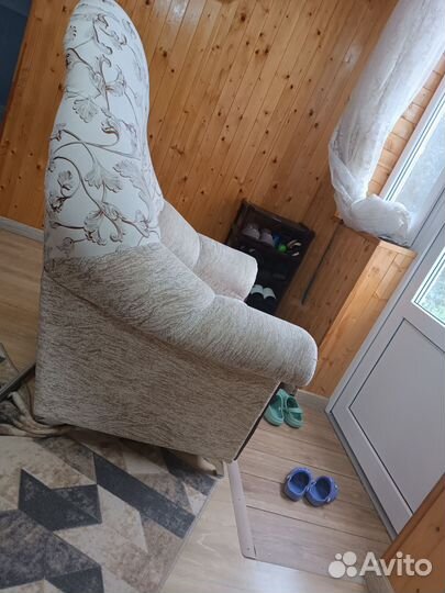 Диван и два кресла