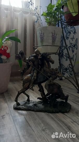 Бронзовая статуэтка СССР