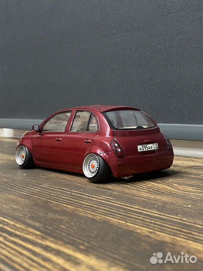 Модель Nissan March/Micra масштаб 1.24