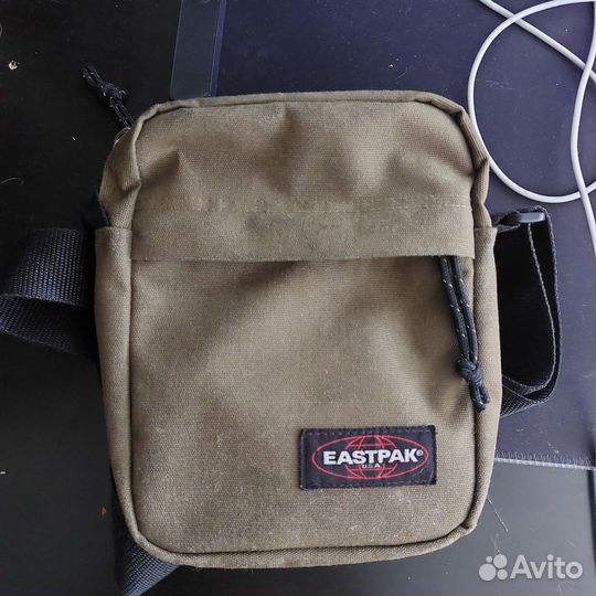 Сумка через плечо eastpak