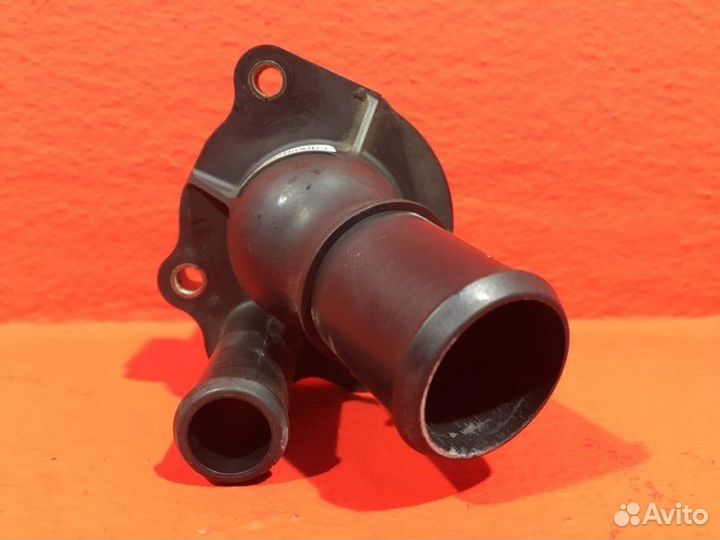 Корпус термостата Ford Mondeo 3 chba 2004