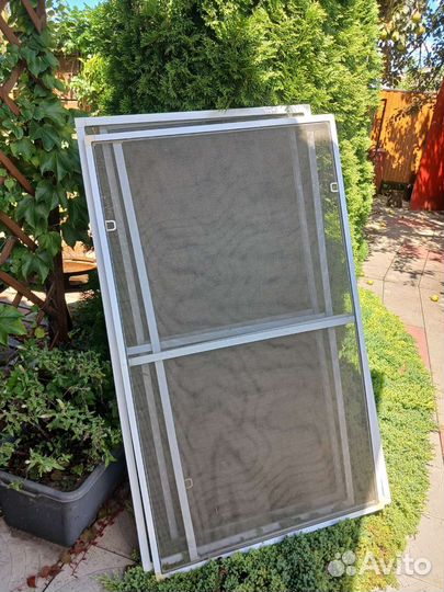 Москитные сетки на окна