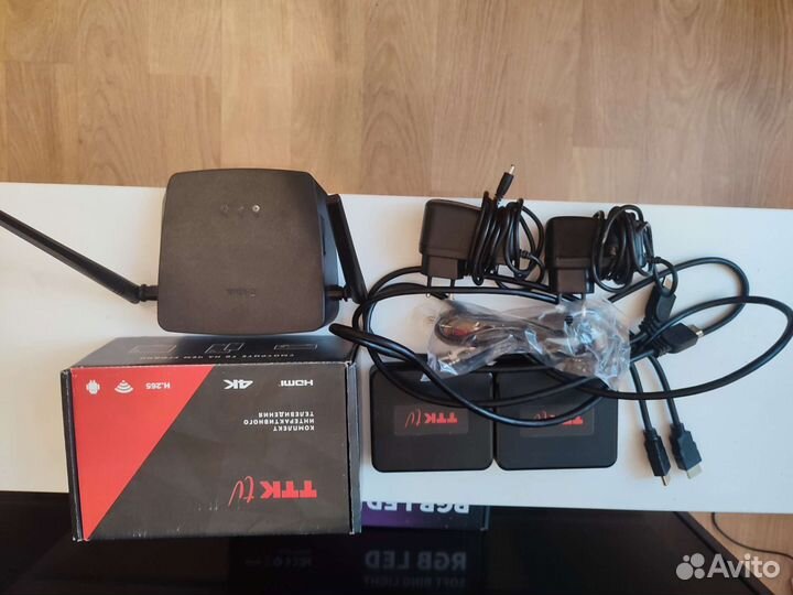 Тв приставка и роутер ТТК