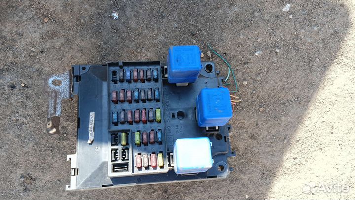Блок предохранителей салона Nissan Primera ga16de