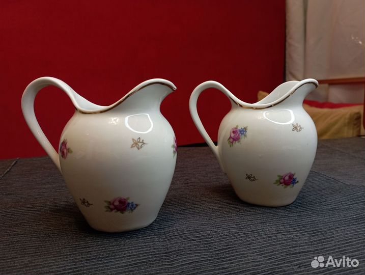Фарфоровые советские молочники и поильник