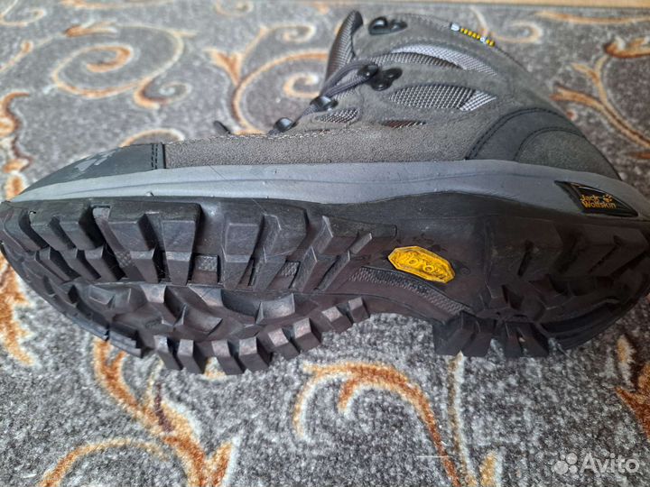 Женские треккинговые ботинки 38р