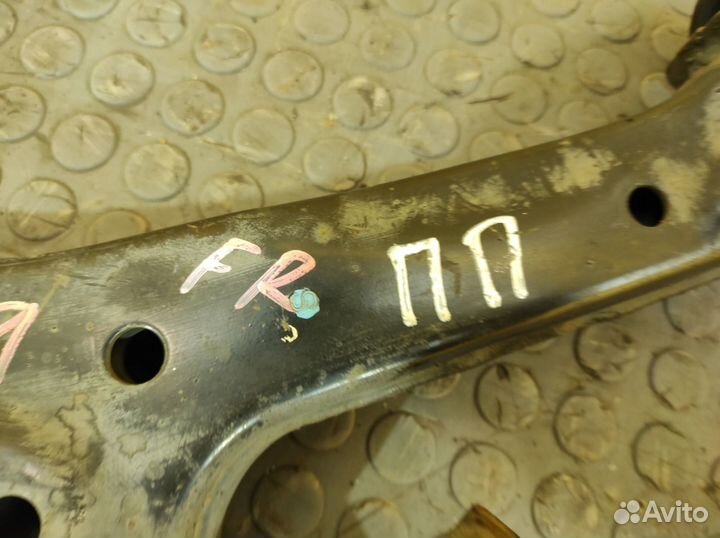 Рычаг передний правый Honda Cr-V RM1 R20A 2.0