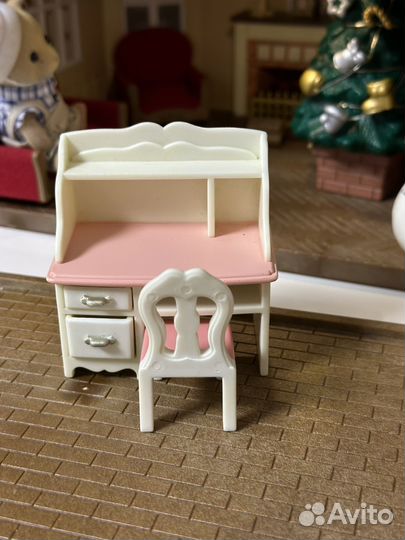 Sylvanian families письменный стол и стул