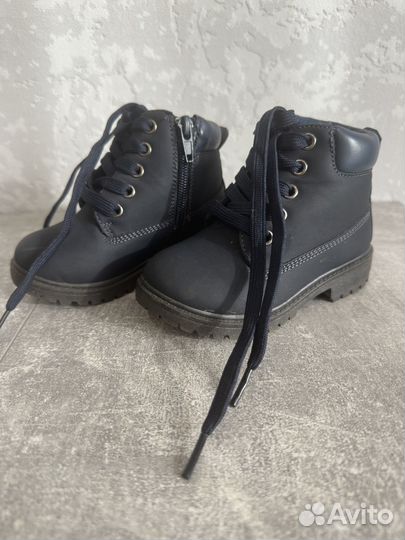 Ботинки детские 23 размер