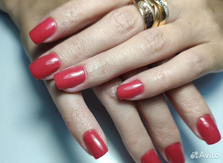 В школу маникюра требуются модели на покрытие