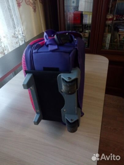 Портфель- сумка новый на съемных колесиках