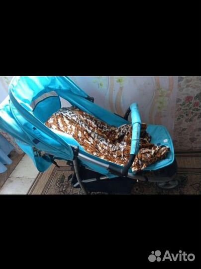 Прогулочная коляска