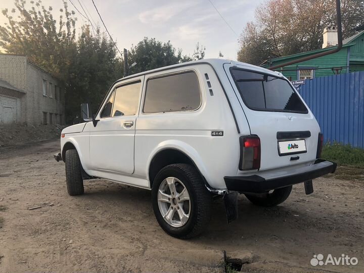 LADA 4x4 (Нива) 1.7 МТ, 1995, 150 000 км
