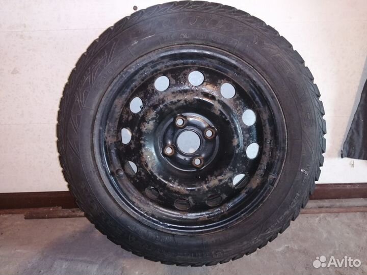 R15 Goodyear UltraGrip Extreme 185/60, PCD 4x100 DIA 54.1