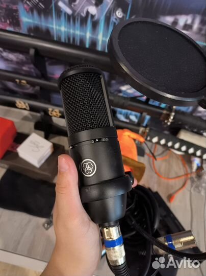 Студийный микрофон AKG P120