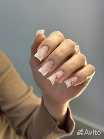 Маникюр и педикюр с покрытием
