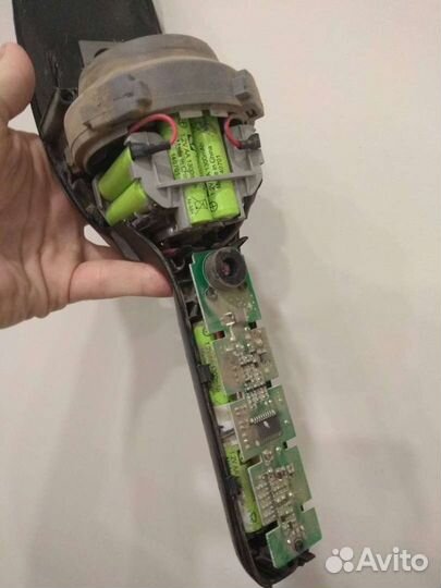 Замена аккумуляторов в пылесосах, инструменте