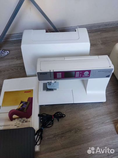 Швейная машина Pfaff