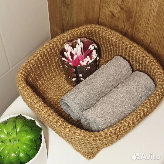 Корзина вязаная из джута