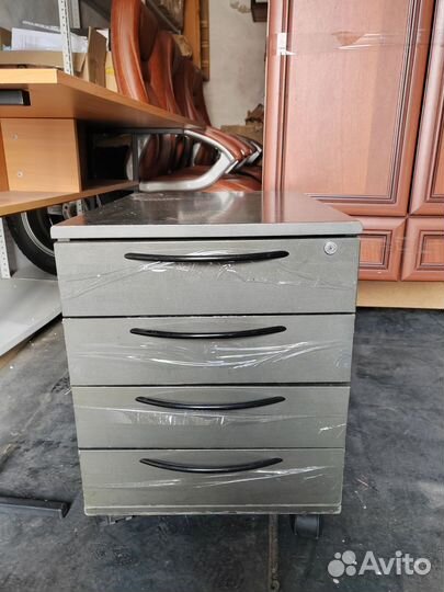 Тумба офисная выкатная