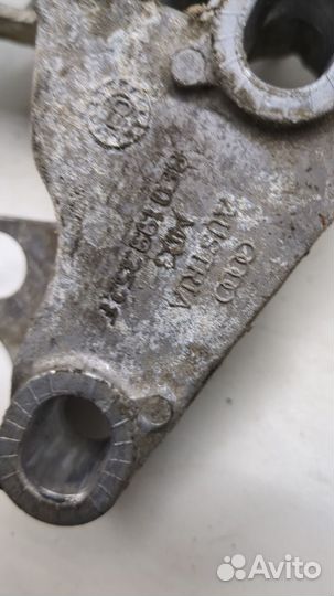 Кронштейн двигателя Audi A6 (C5), 2004