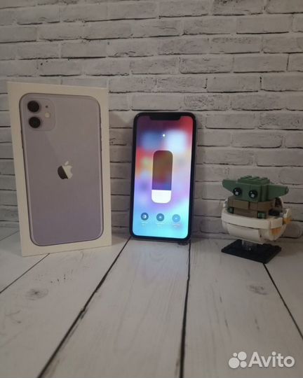 iPhone 11, 64 ГБ