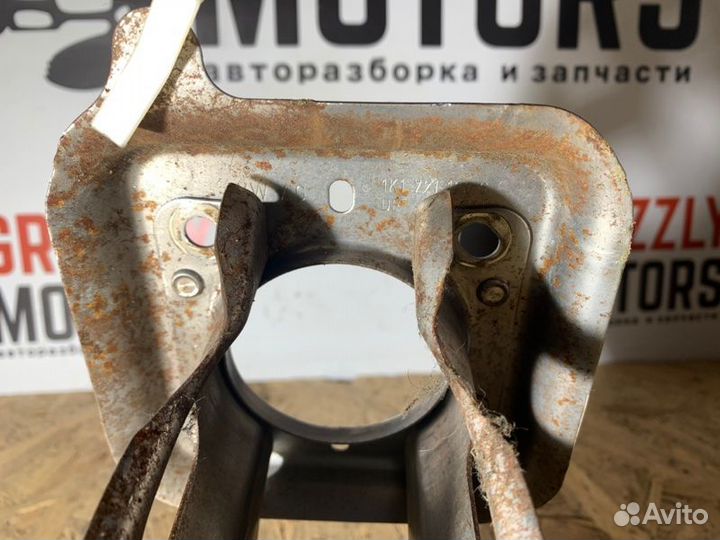 Педаль тормоза Volkswagen Golf 1K BSE 2008