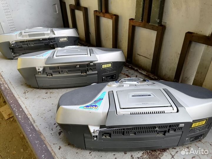 Магнитола LG LM735X MP3