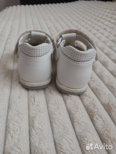 Босоножки для девочки