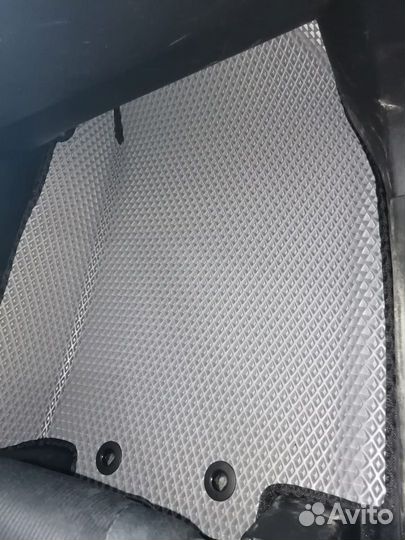 Ево полики 3D с бортиками Laraki