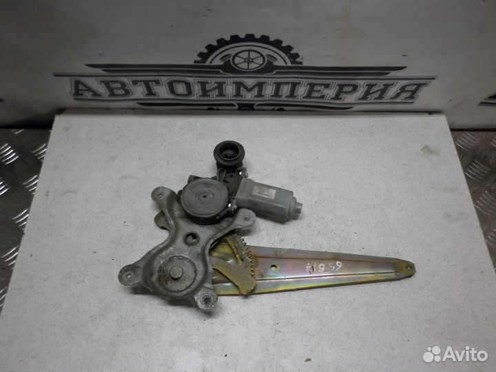 Стеклоподъемник задний левый Pontiac Vibe 1