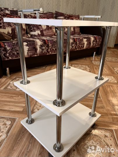 Столик тележка на колесах
