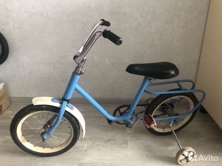 Детский велосипед на 3,4 года