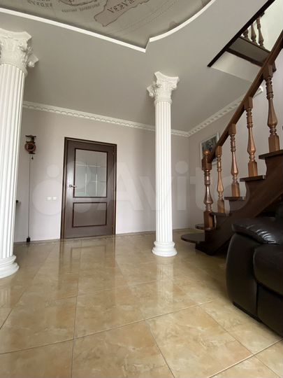 Дом 252 м² на участке 13,3 сот.