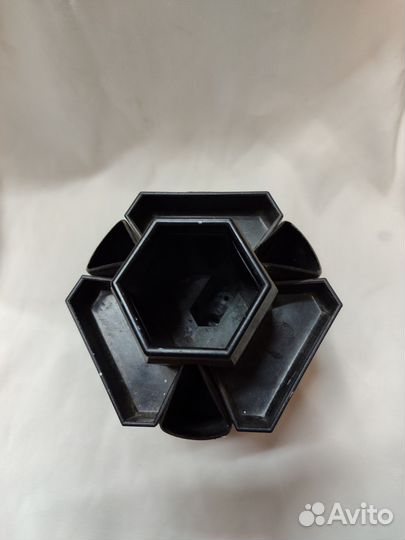 Оргайназер для ручек и кпрандашей