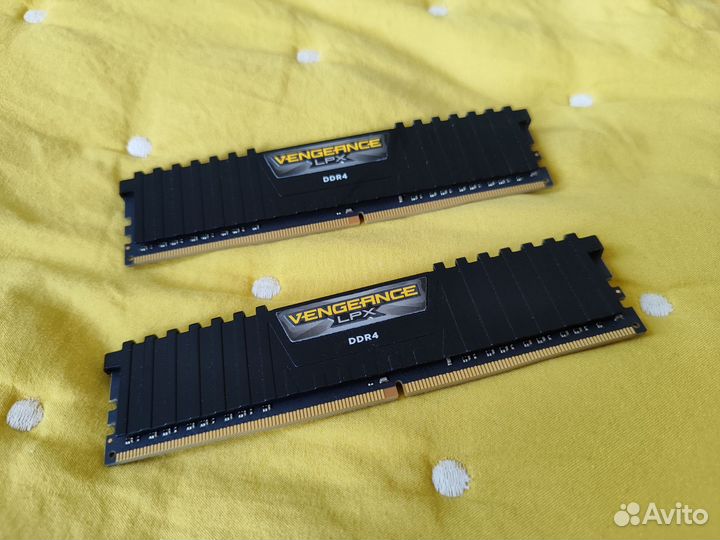 Оперативная память DDR4 Corsair 16gb 3200 мгц