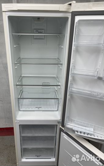 Холодильник Hotpoint Ariston (гарантия доставка)