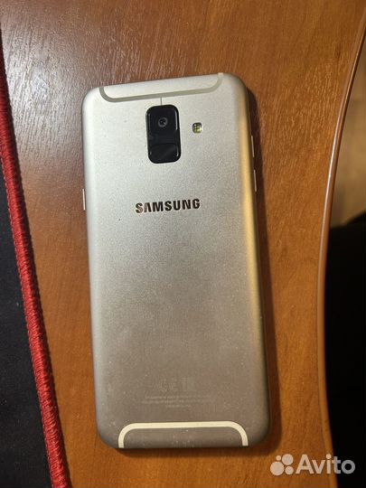Samsung Galaxy A6, 3/32 ГБ