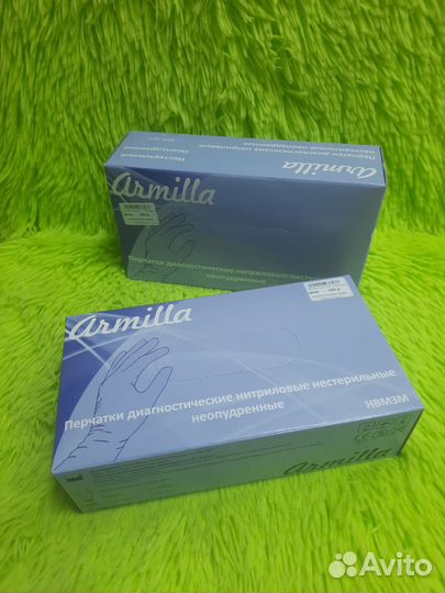 Перчатки нитриловые