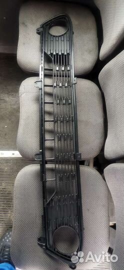 Решётка бампера Киа Серато 4