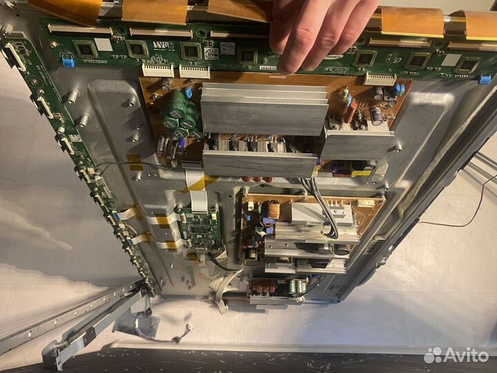 Телевизоры samsung на запчасти, разбиты матрицы