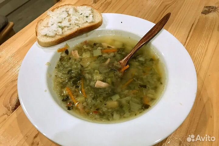 Щи зеленые, кабачки,чеснок, перец сладкий домашний