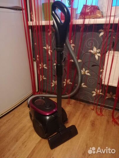 Пылесос SamsungSC18M2110SP/1800w